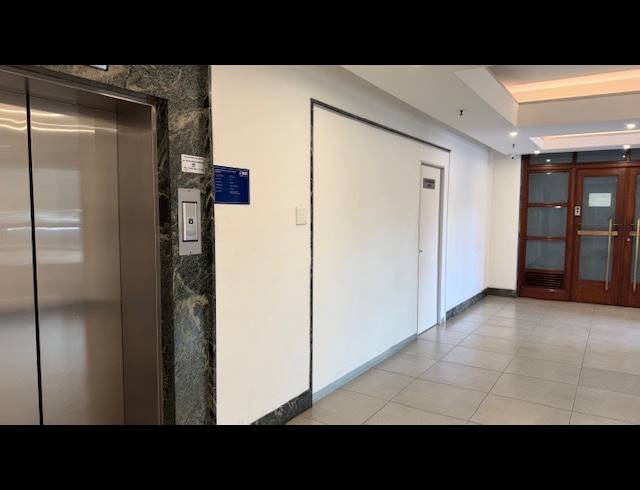 760M² OFFICE TO LET IN CONGELLA
